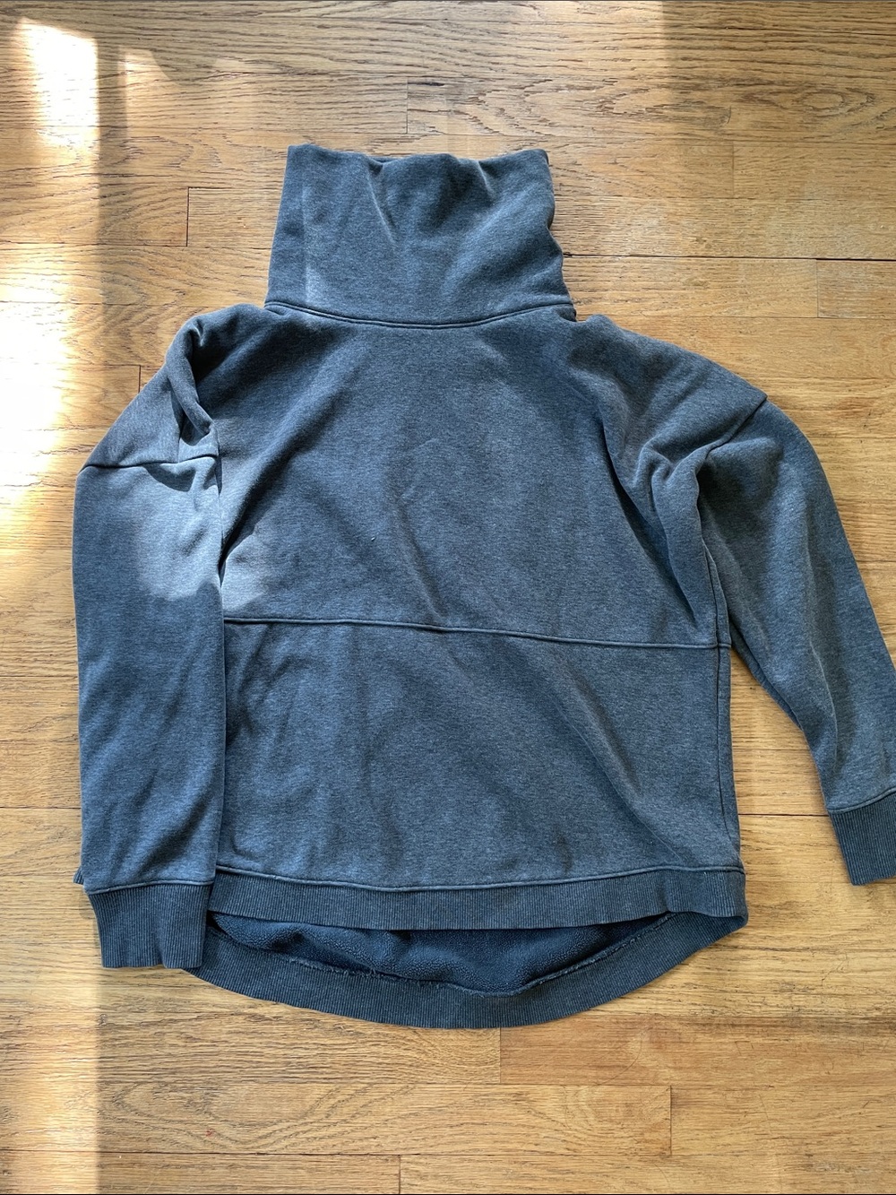 Athleta gray turtleneck medium